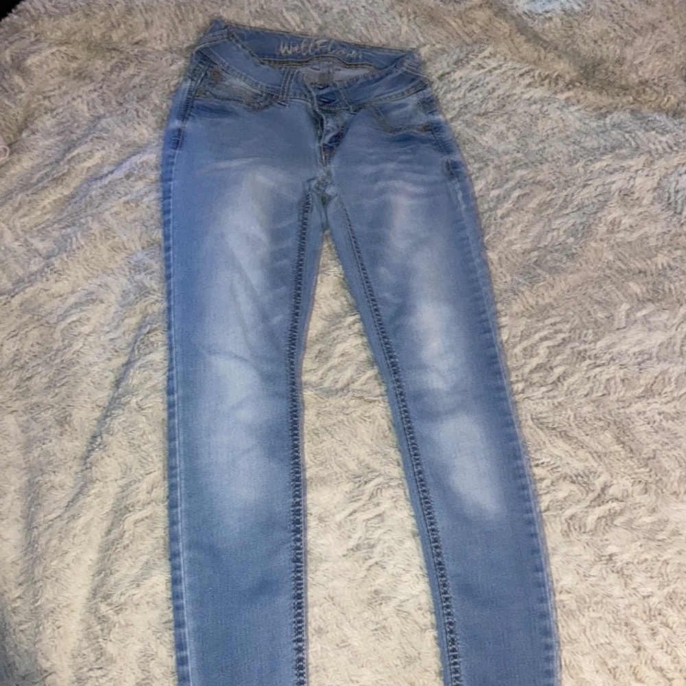 Size 0 brand is wallflower 52%cotton 29%rayon 18%polyester 1%lycra